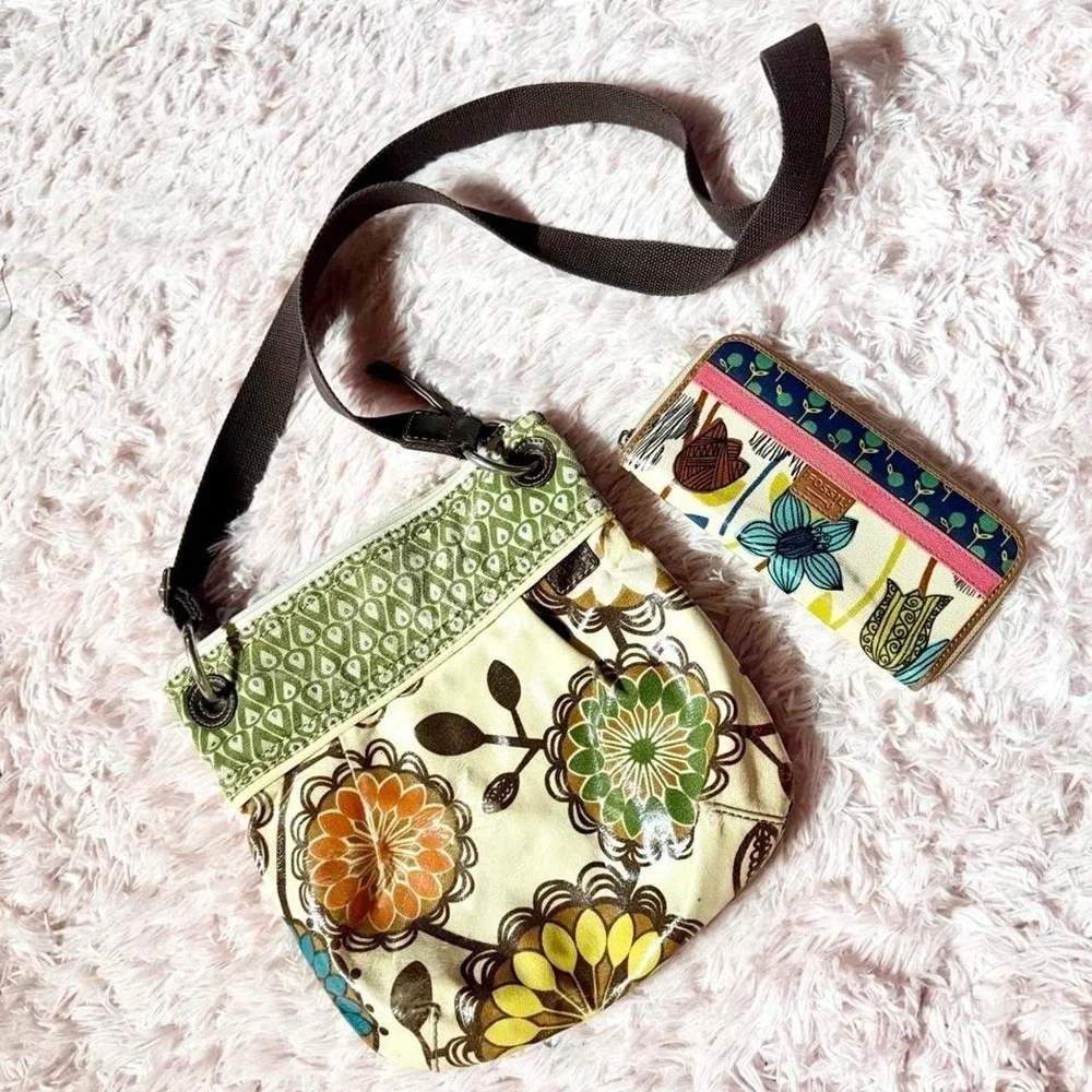 Fossil Retro Funky Floral Hippie Purse Wallet Set Boho Flower Child Hippie Free